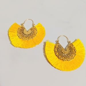 🍒5/$30-YELLOW Fan-Shaped Tassel Earrings